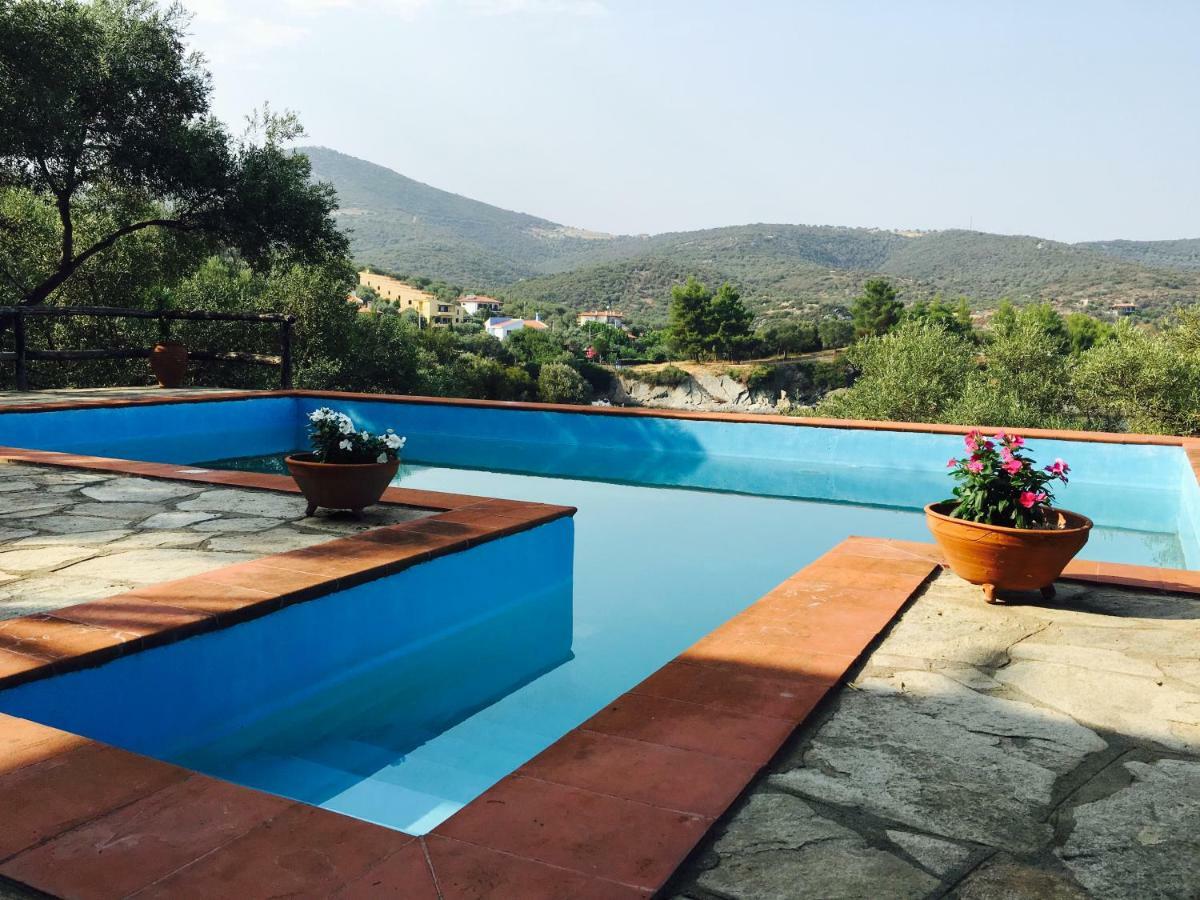 Villa Valia: Traditional Luxurious Residence بيرغاديكيا المظهر الخارجي الصورة